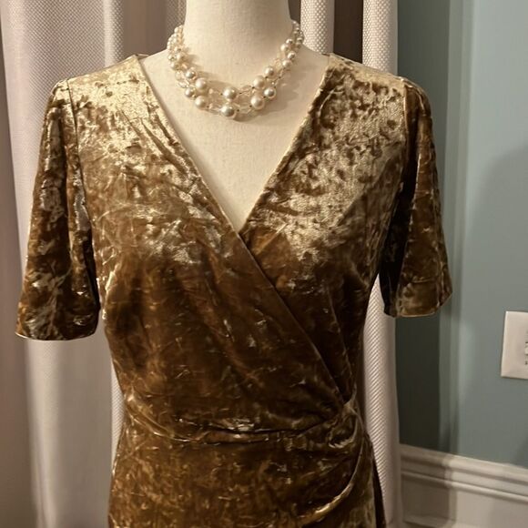 Ralph Lauren Women’s 8 crushed velvet gorgeous holiday gold formal midi dress - Picture 3 of 16